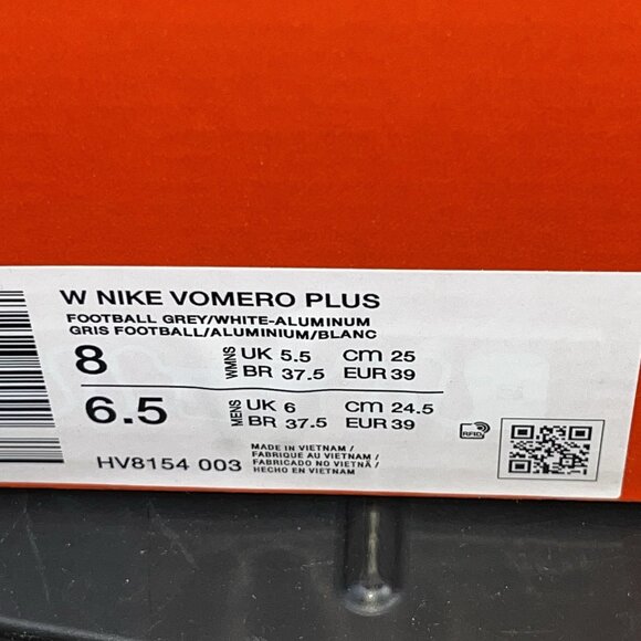 NEW Nike Vomero Plus Running Football Gray HV8154-003 Women's Size 8 - Picture 7 of 7